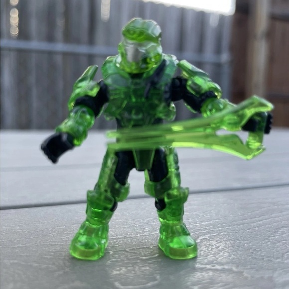 Green Action Figures Set - Picture 5 of 9
